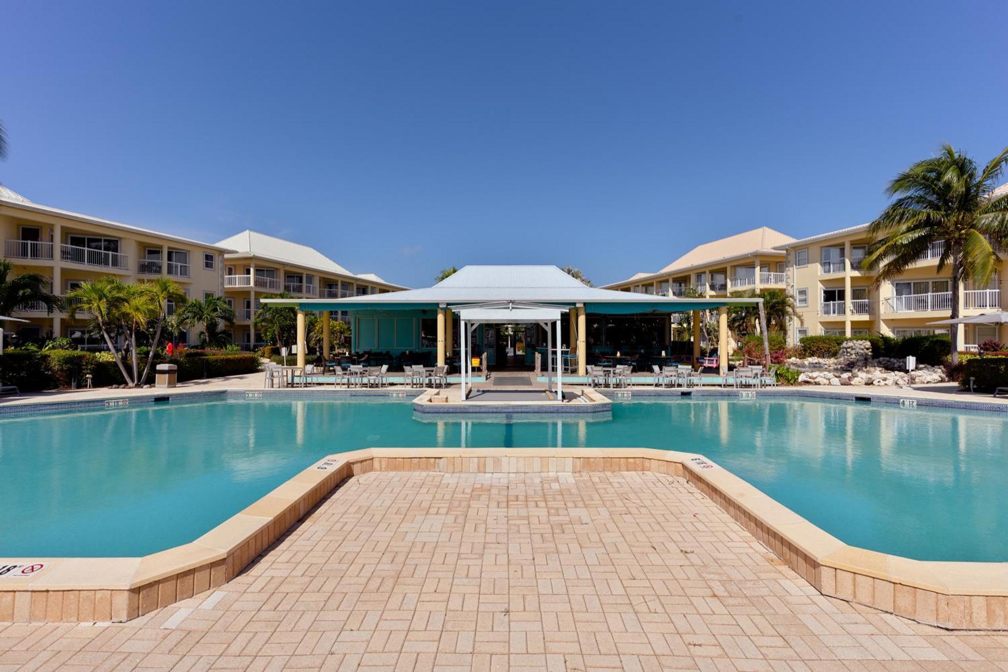 The Grand Caymanian Resort George Town Esterno foto