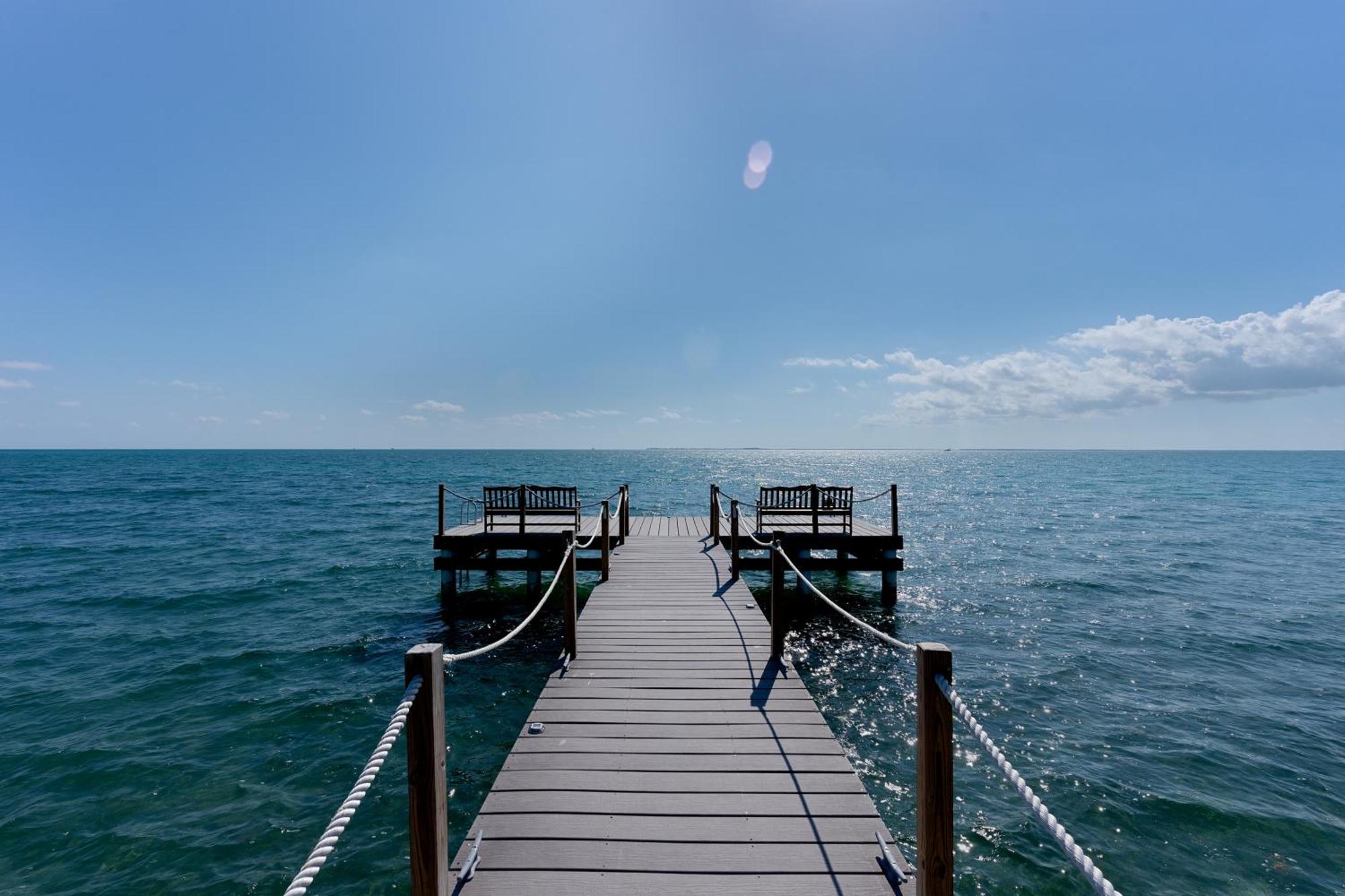 The Grand Caymanian Resort George Town Esterno foto