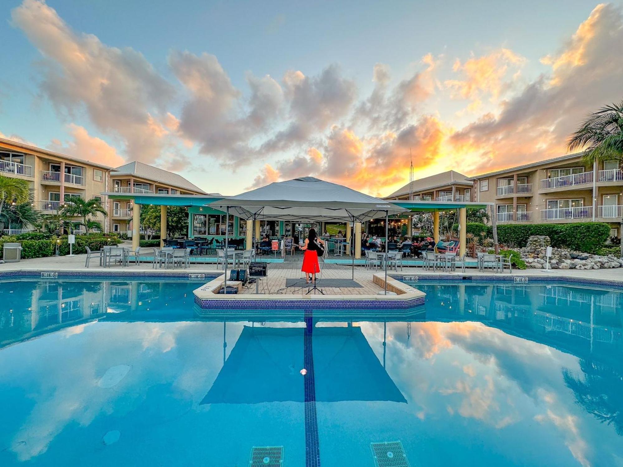 The Grand Caymanian Resort George Town Esterno foto